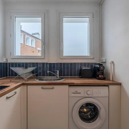 Two Bedroom Near Shops & Tram * Villeneuve-d'Ascq